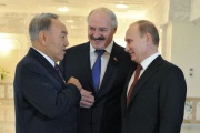 Путин, Назарбаев и Лукашенко перенесли дату встречи в Астане